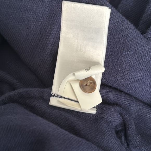 Old Navy Women’s Navy Blue Button Down Shirt - Medium - Picture 6 of 7